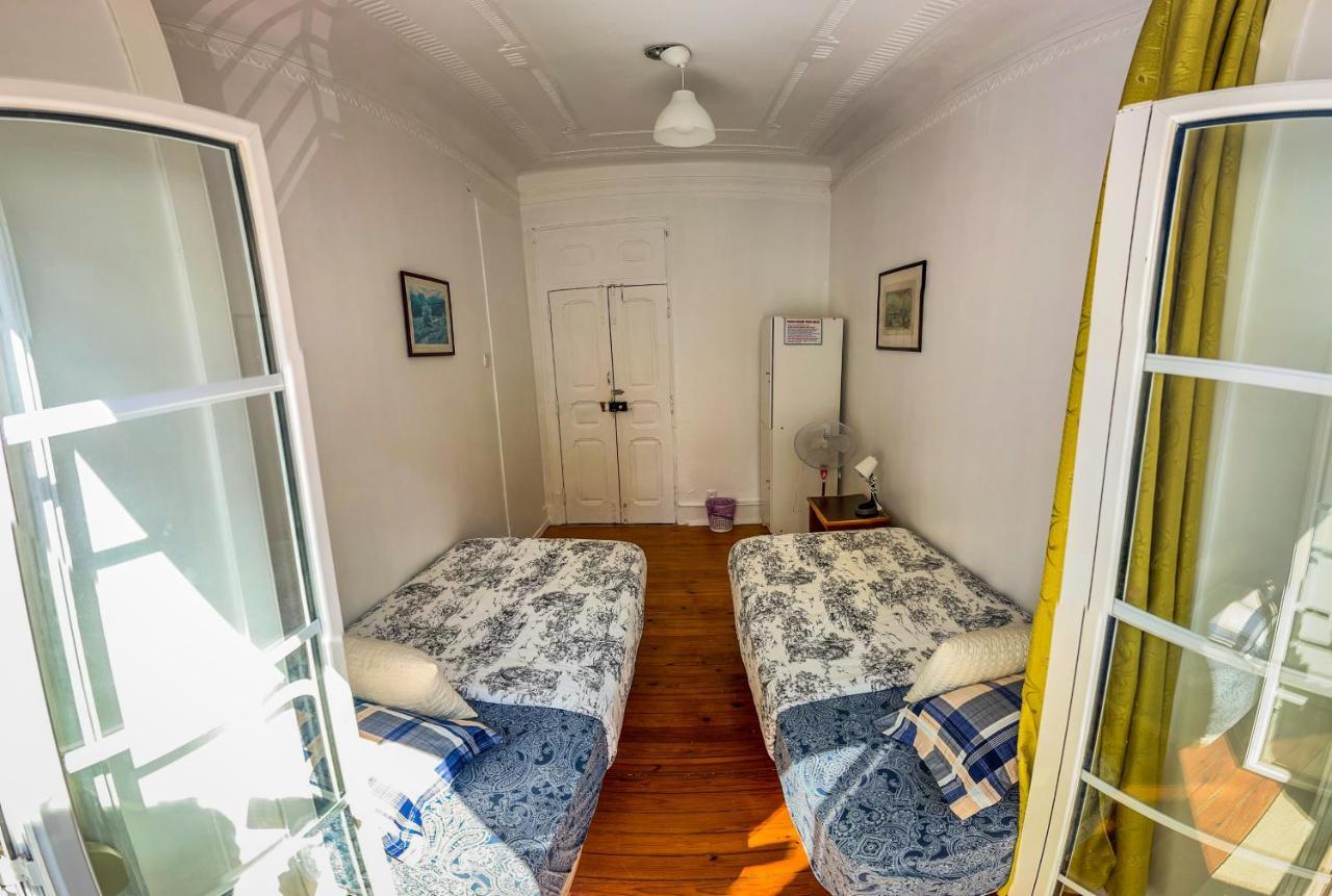 Fortune Guest House Lisbona Esterno foto