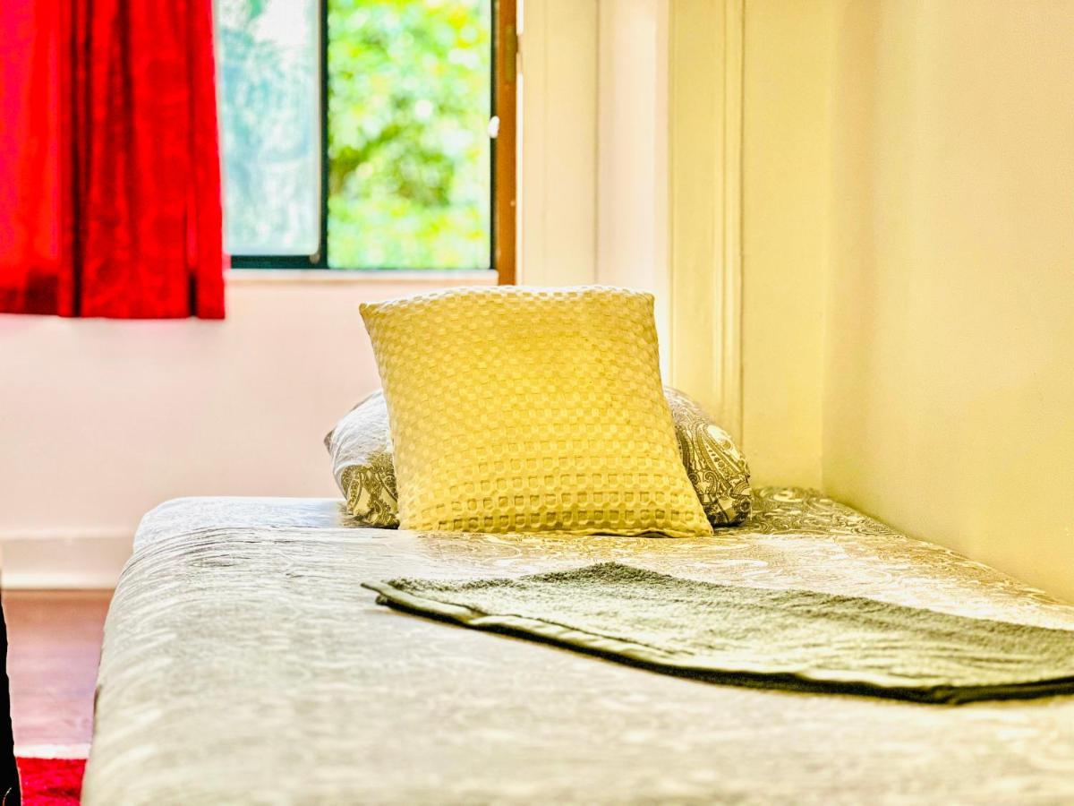 Fortune Guest House Lisbona Esterno foto