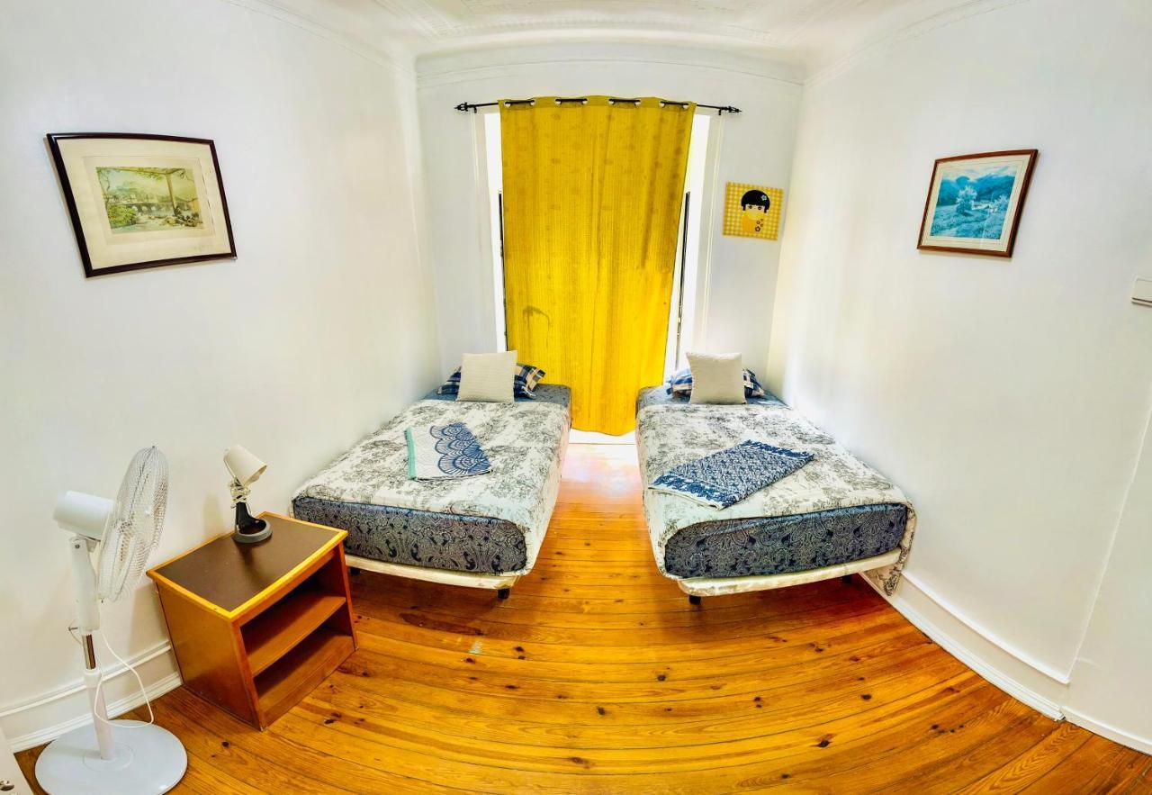 Fortune Guest House Lisbona Esterno foto