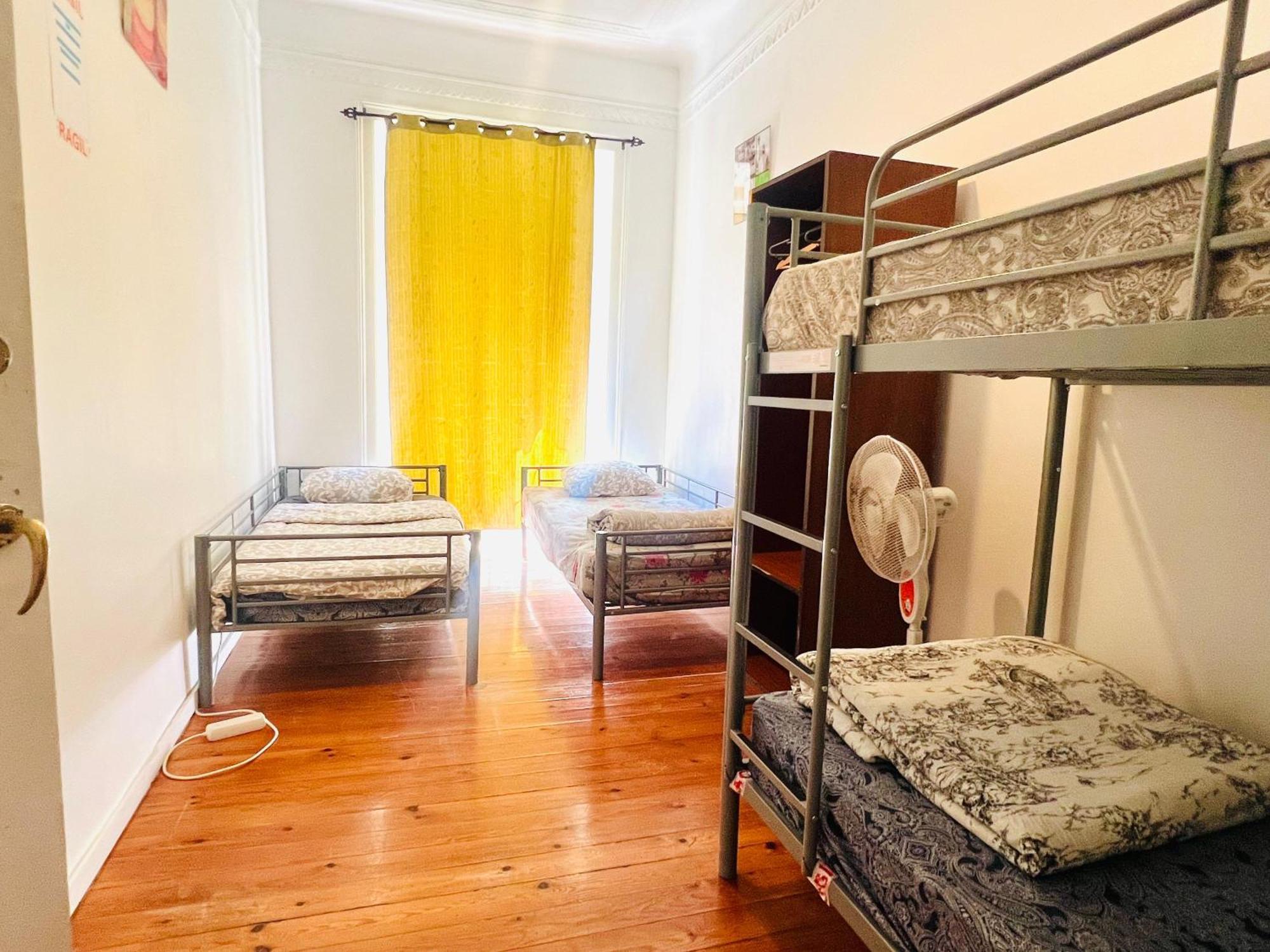 Fortune Guest House Lisbona Esterno foto